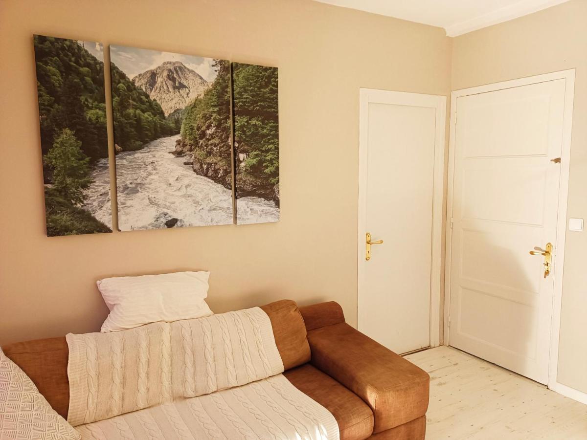 Gite Redrooster Home - 160M2, 4 Ch, 2 Sdb, Fibre, Parking, Sauna, Bain A Remous Theys Ngoại thất bức ảnh